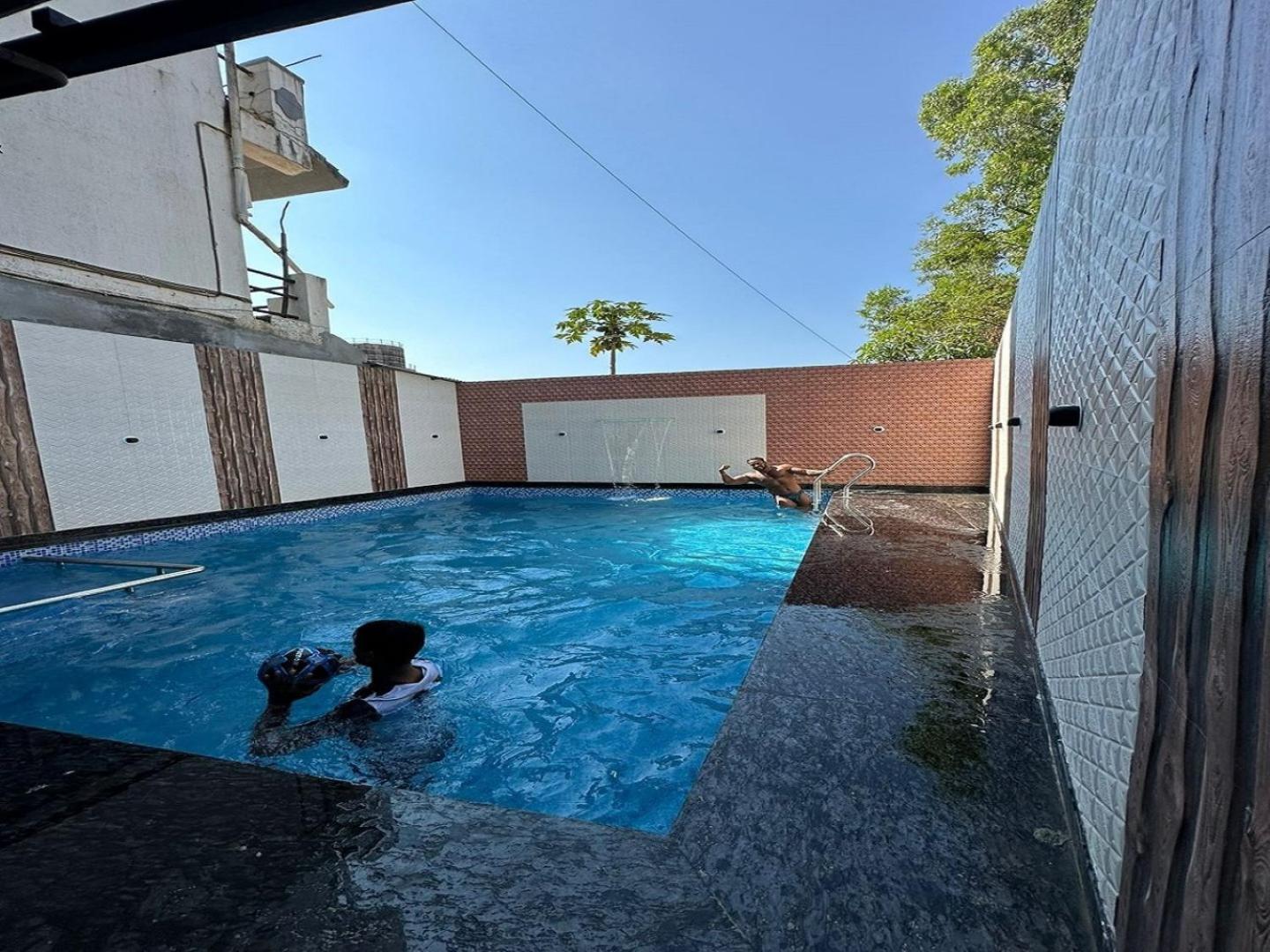 ホテル Karla Retreat Karla Kārli エクステリア 写真