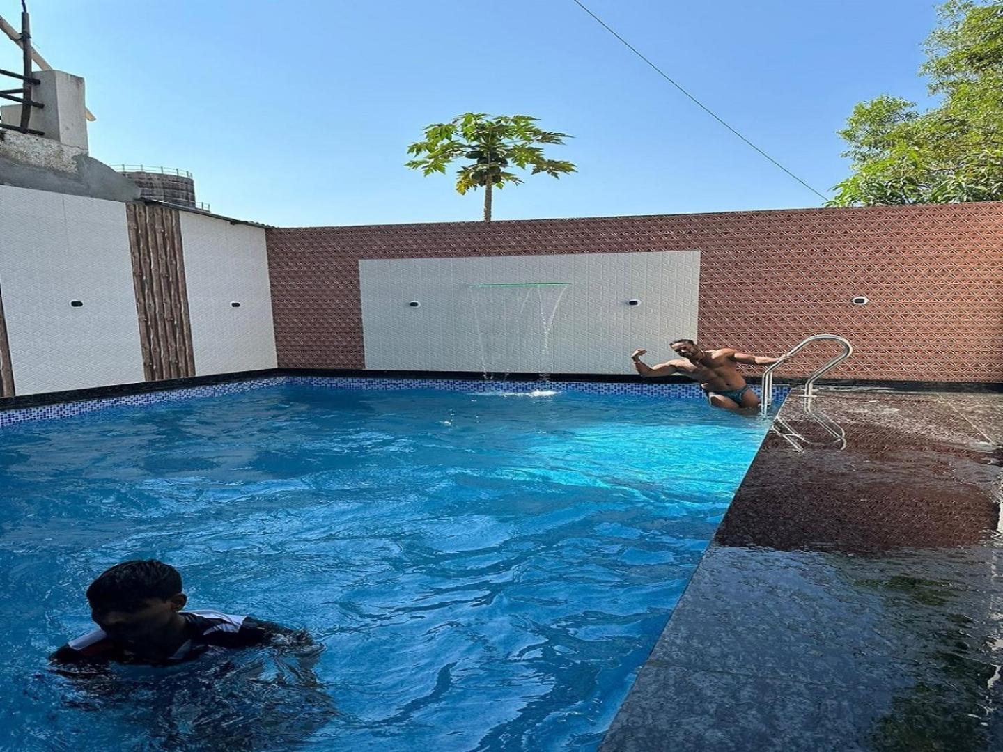 ホテル Karla Retreat Karla Kārli エクステリア 写真